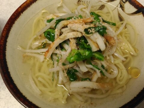 胡麻風味 ニラと竹輪の塩ラーメン